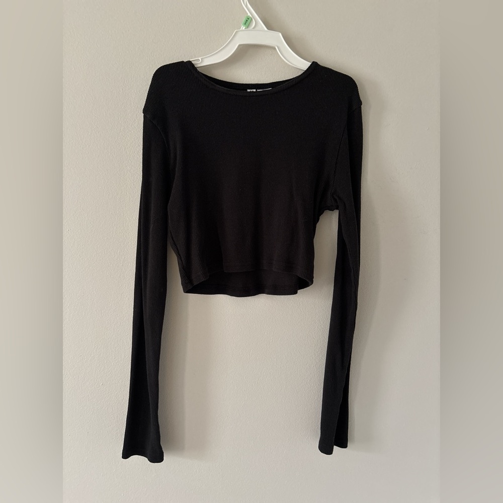 H&M Black Ribbed Long Sleeve Crop Top